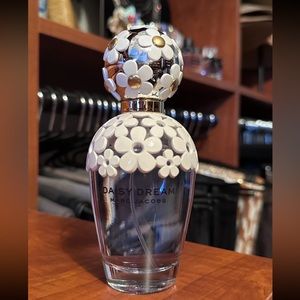 Marc Jacobs Daisy Dream perfume